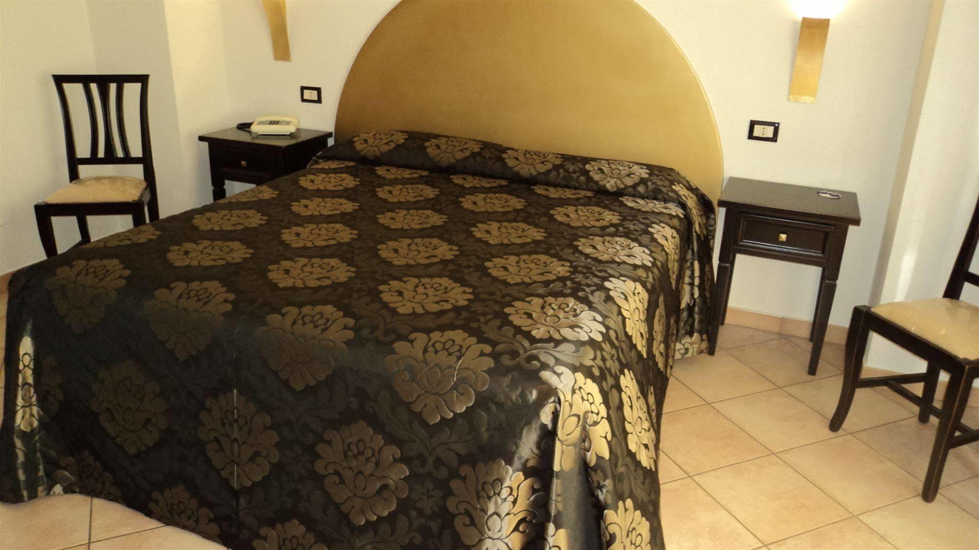 Hotel Rossi Manciano Dış mekan fotoğraf